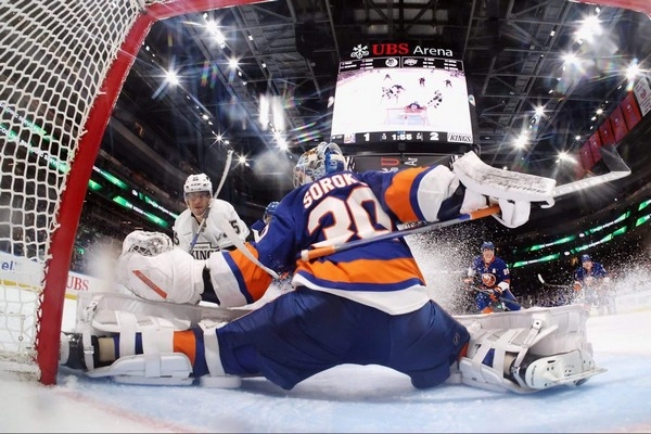 Can You Bet on Goalie Save Percentage?