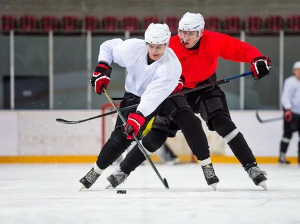 Why do Icing Call Odds intrigue niche hockey bettors?
