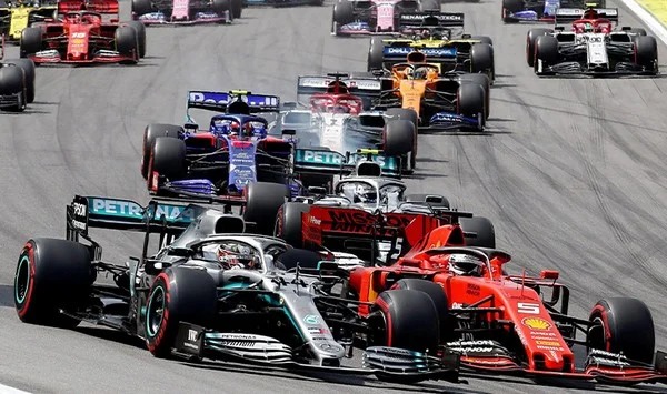 How does a Pole Position Bet connect to race outcomes?
