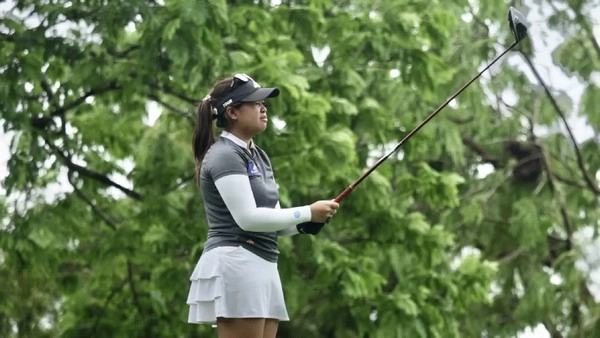 Can golf playoff tension produce shock results?