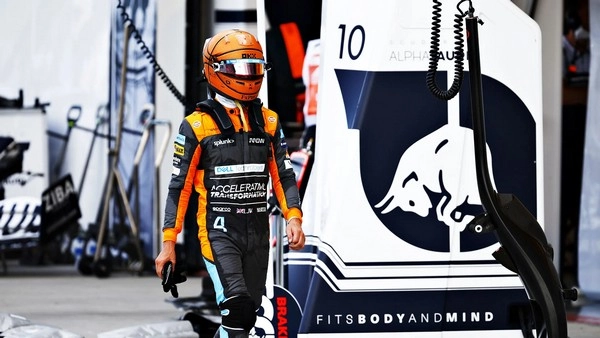 Are racing crash odds a valid betting consideration?