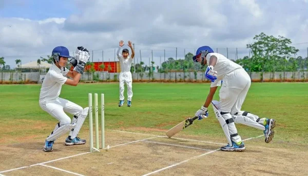 What does the team order balance indicate about the risk in Greek sports betting?