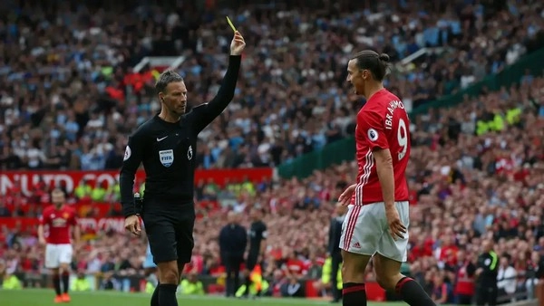 Does advance booking affect football match patterns?